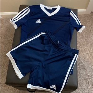 Adidas boy size s